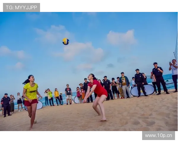 福建海南组合沙滩排球小组赛首战告捷喜迎胜利